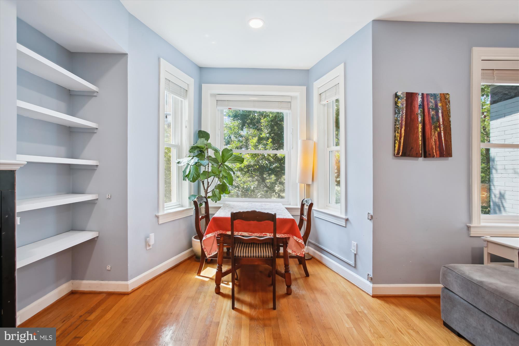 1725 Willard Street Northwest, Unit 3 Washington, DC 20009 - Photo 5 of 32 a workspace with furniture and a window