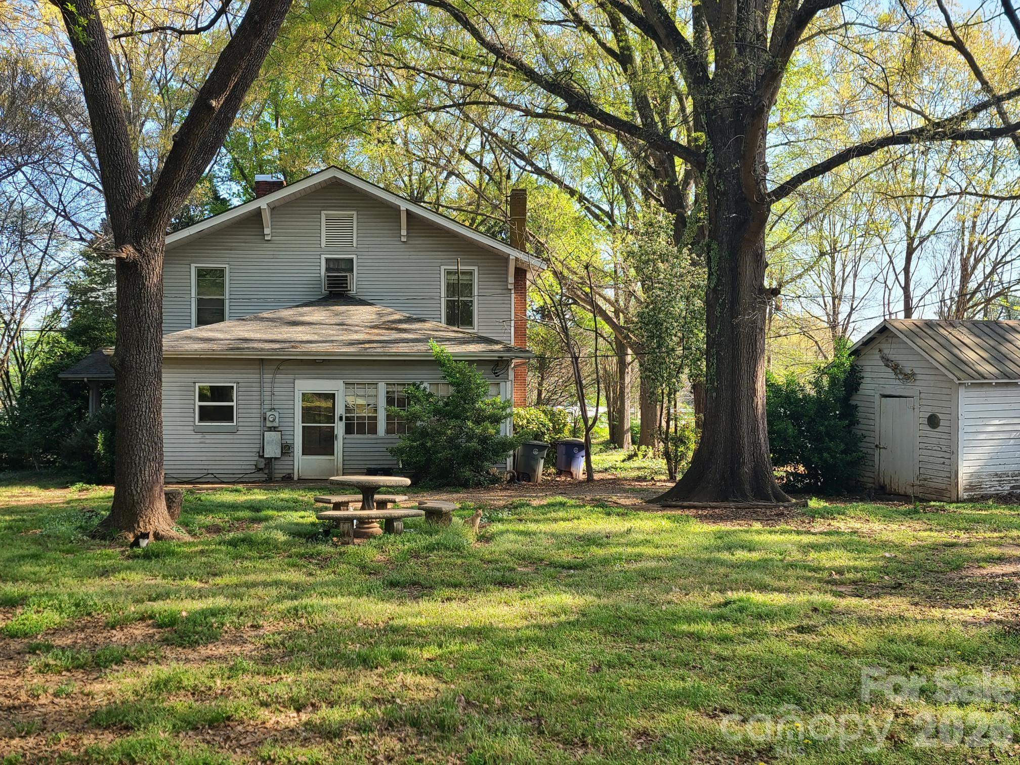 804 Emmanuel Church Road Conover, NC 28613 - Photo 5 of 36