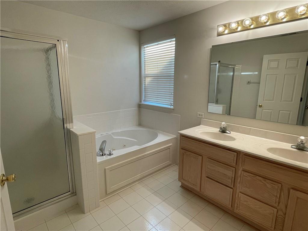 5822 Stone Pine Trail Carmel, IN 46033 - Photo 11 of 20