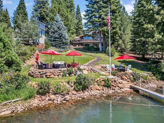 a view of swimming pool and lake view