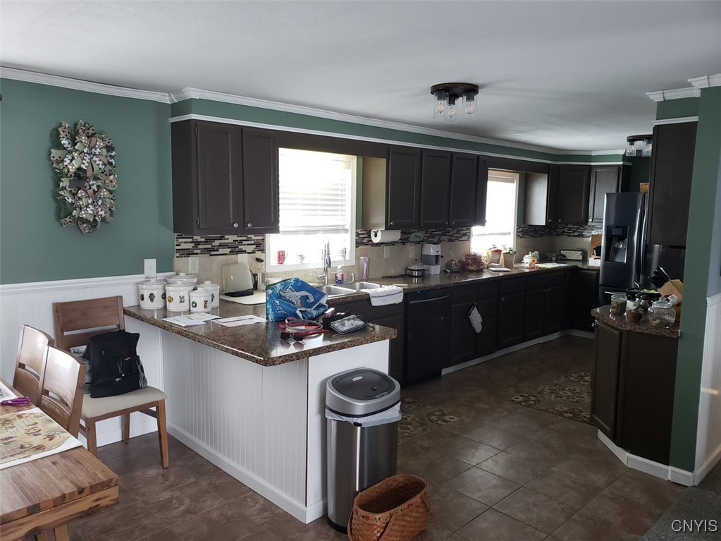 2002 Turnpike Road Throop, NY 13021 - Photo 9 of 19 Kitchen