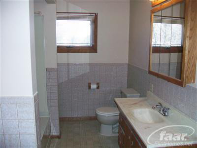 3445 Riniel Road Durand, MI 48429 - Photo 11 of 17 20181317-10.JPG