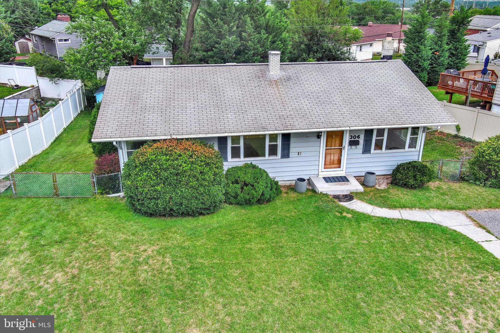 306 Regency Circle Linthicum Heights, MD 21090 - Photo 59 of 73 Inviting exterior and front lawn.