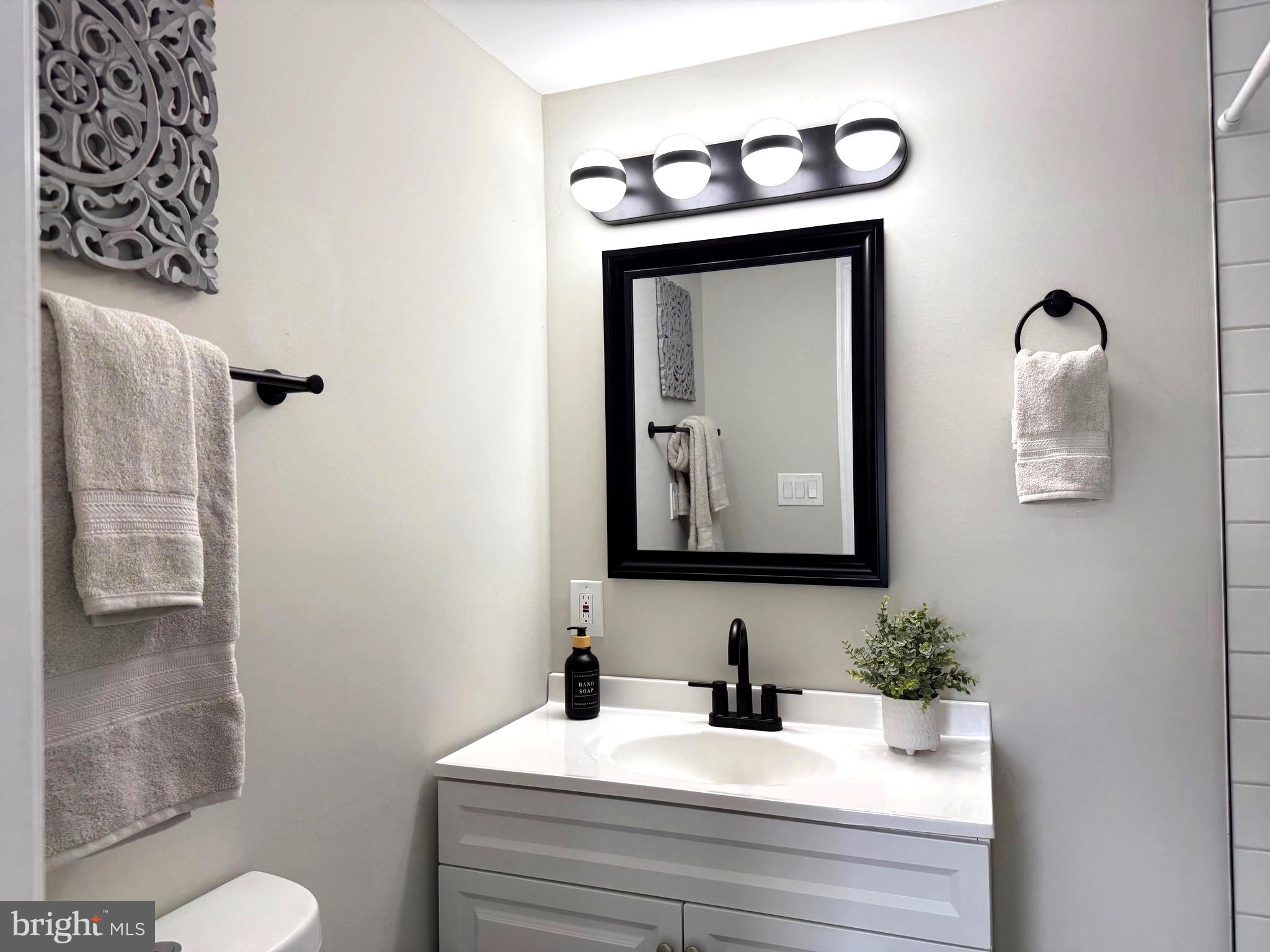 7 Centre Avenue Baltimore, MD 21222 - Photo 13 of 37