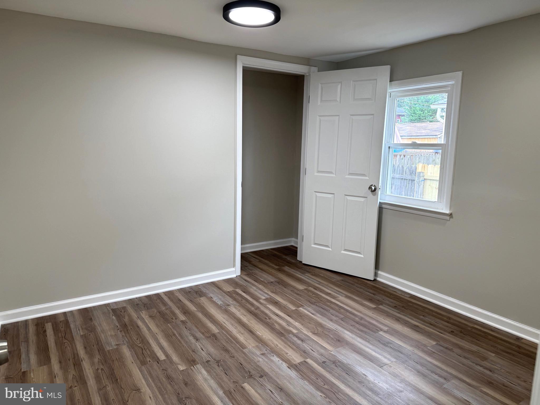 7 Centre Avenue Baltimore, MD 21222 - Photo 18 of 37