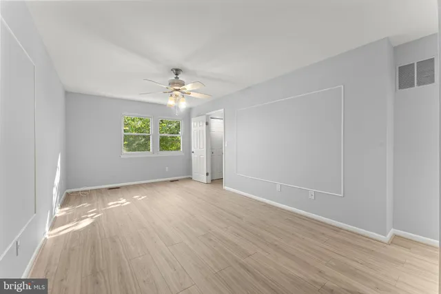 $300,000 | 20172 Locustdale Drive, Unit 221, Germantown, MD 20876