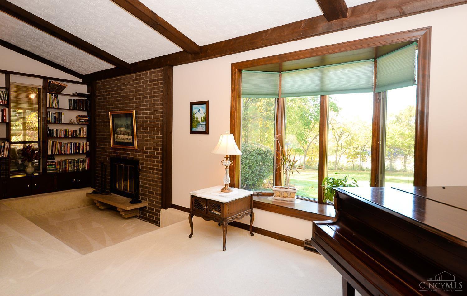 3339 South Road Cincinnati, OH 45248 - Photo 4 of 34