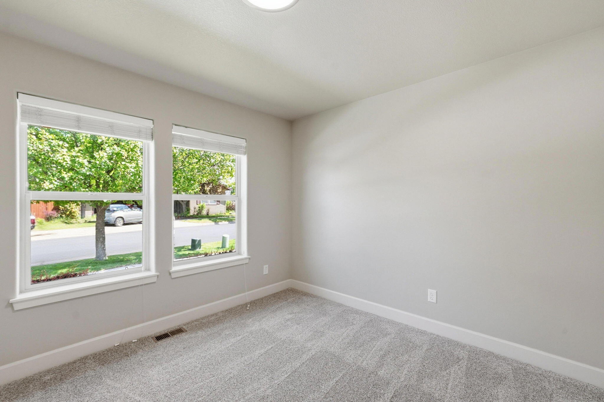 61711 Rigel Way Bend, OR 97702 - Photo 20 of 45 25-web-or-mls-Riley_Visuals_021