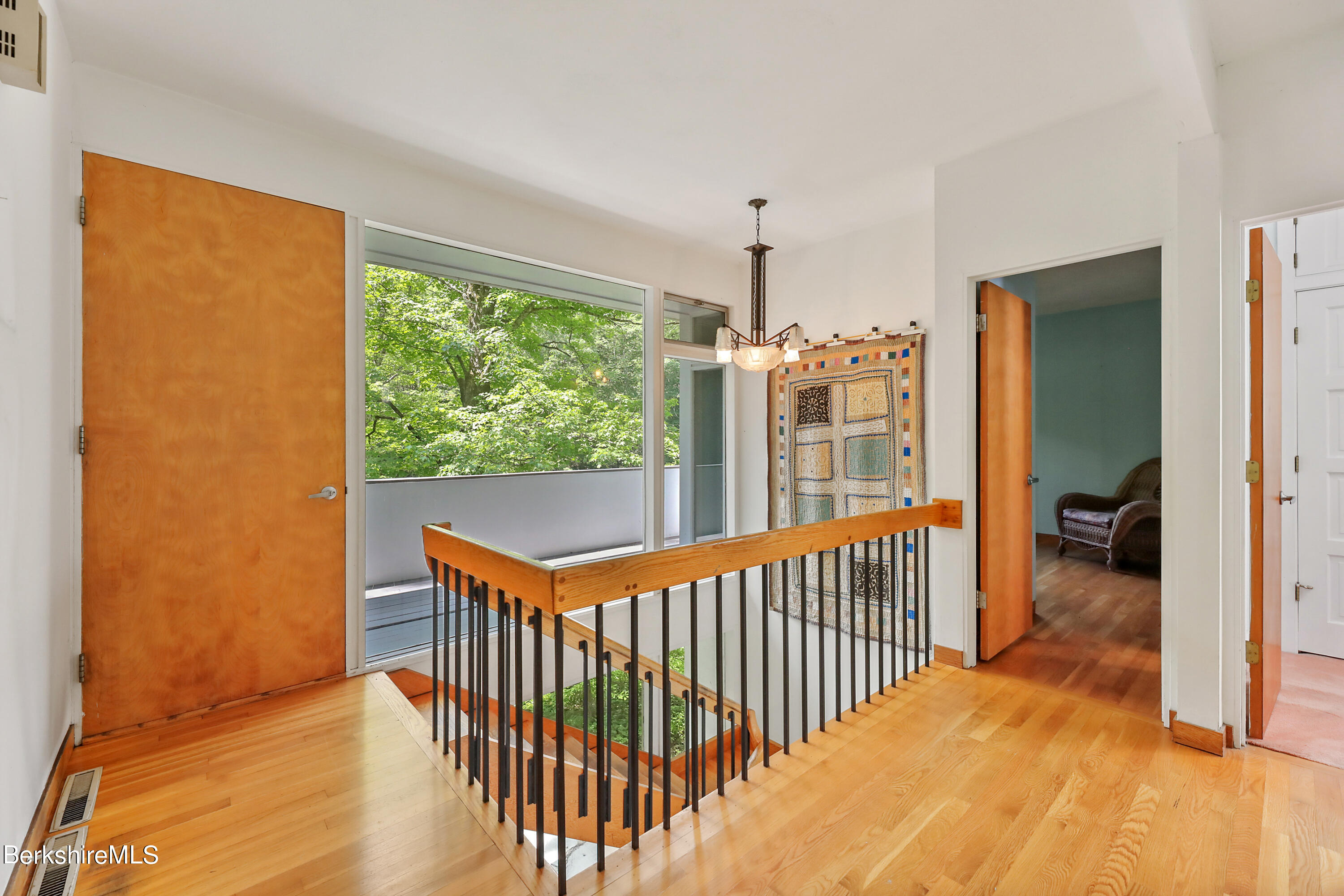 300 Sweet Brook Road Williamstown, MA 01267 - Photo 8 of 44 Foyer
