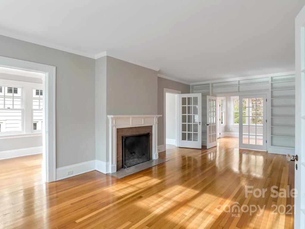 57 Edgemont Road Asheville, NC 28801 - Photo 3 of 46 Gallery Image 3