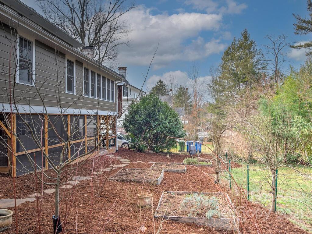 57 Edgemont Road Asheville, NC 28801 - Photo 40 of 46 Gallery Image 40