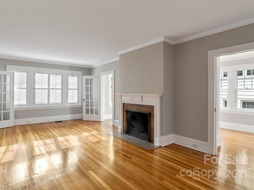 57 Edgemont Road Asheville, NC 28801 - Photo 4 of 46 Gallery Image 4