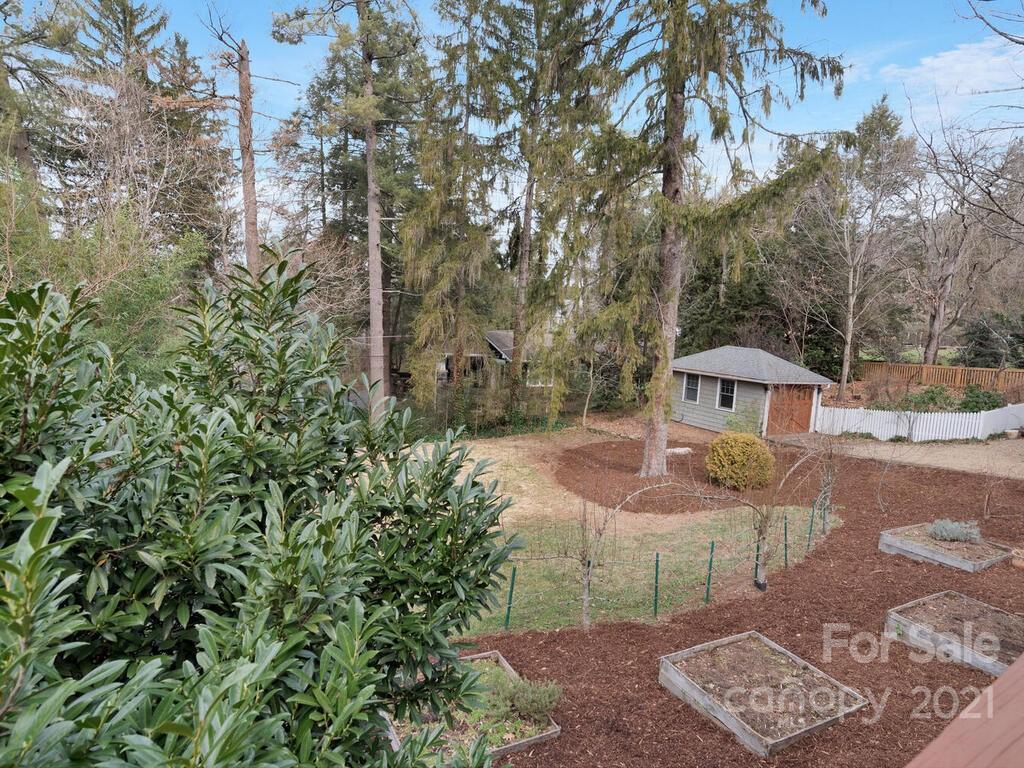 57 Edgemont Road Asheville, NC 28801 - Photo 10 of 46 Gallery Image 10