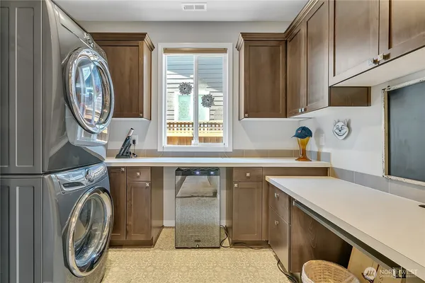 $789,950 | 18220 147th Street East, Bonney Lake, WA 98391