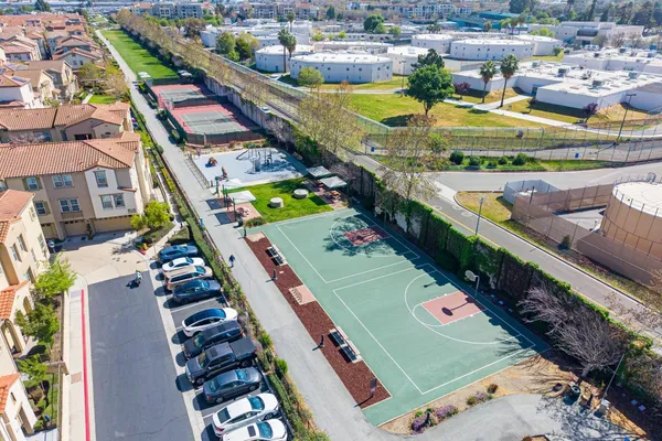 $990,000 | 770 Claridad Loop, Milpitas, CA 95035