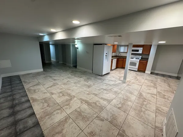 $1,650 | 6438 North Fairfield Avenue, Unit G, Chicago, IL 60645