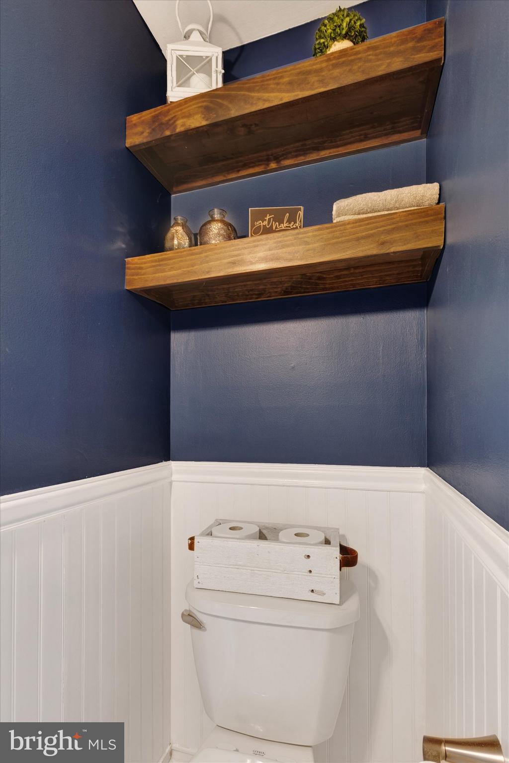 408 West 6th Street Lititz, PA 17543 - Photo 12 of 29 a utility room with dryer and washer