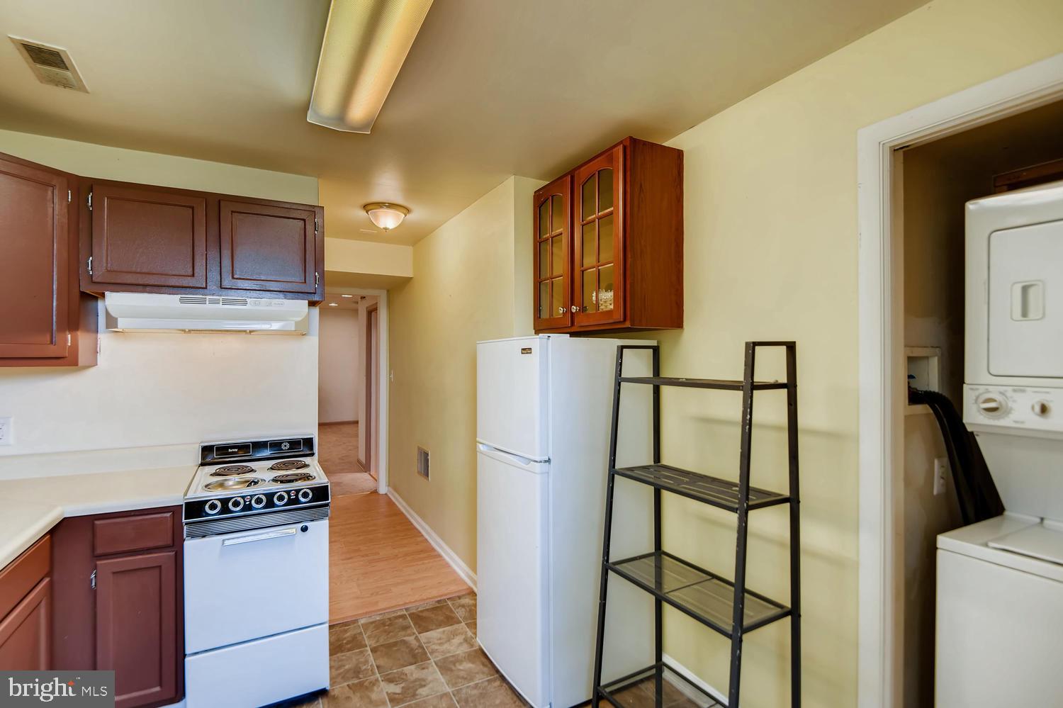 7721 Notley Road Pasadena, MD 21122 - Photo 12 of 15 Gallery Image 12