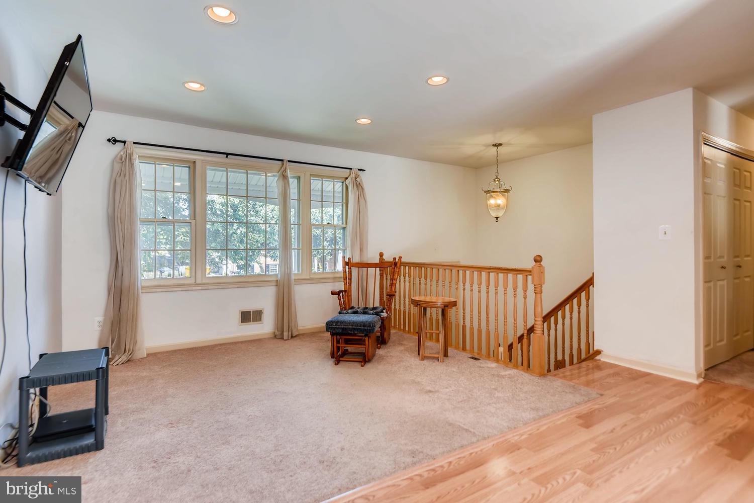 7721 Notley Road Pasadena, MD 21122 - Photo 3 of 15 Gallery Image 3