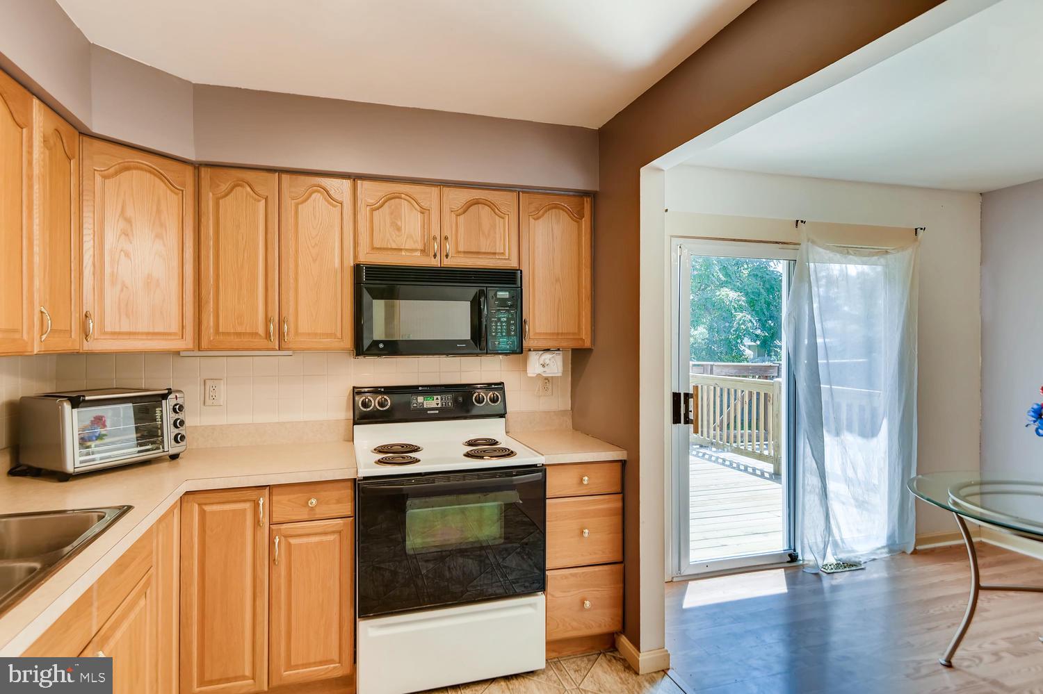 7721 Notley Road Pasadena, MD 21122 - Photo 7 of 15 Gallery Image 7