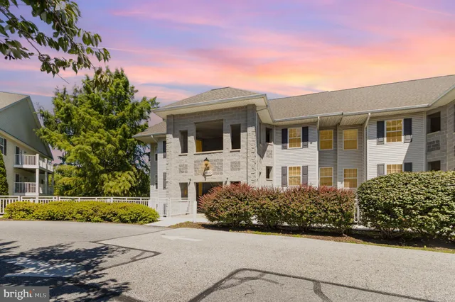 $260,000 | 4480 Woodsman Drive, Unit 1111, Hampstead, MD 21074