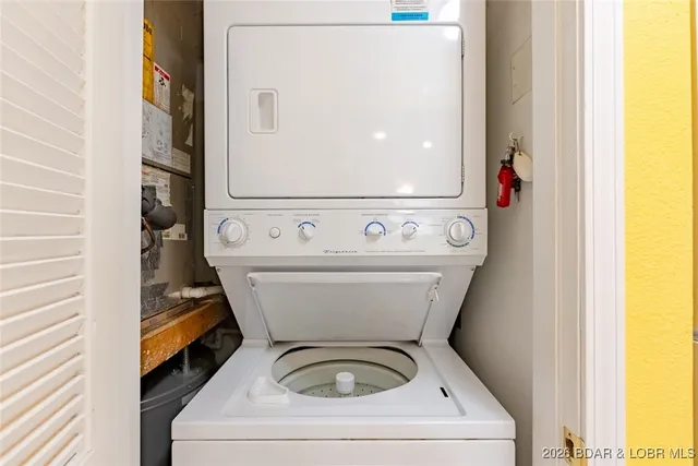 $255,000 | 40 Lighthouse Landing, Lake Ozark, MO 65049