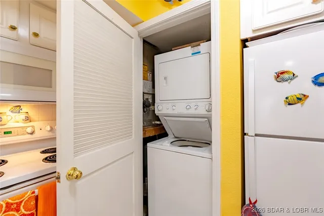 $255,000 | 40 Lighthouse Landing, Lake Ozark, MO 65049