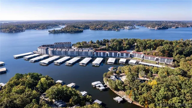 $255,000 | 40 Lighthouse Landing, Lake Ozark, MO 65049