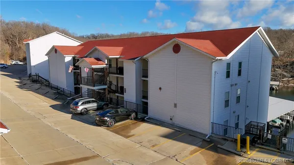 $255,000 | 40 Lighthouse Landing, Lake Ozark, MO 65049
