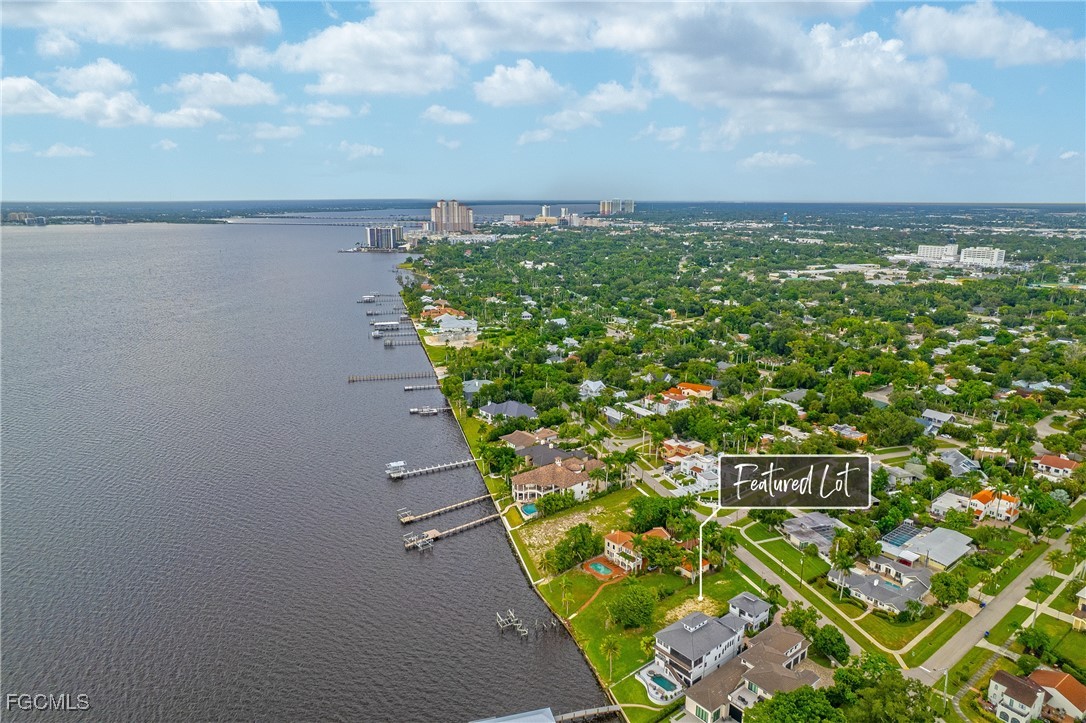 2904 Valencia Way Fort Myers, FL 33901 - Photo 11 of 14