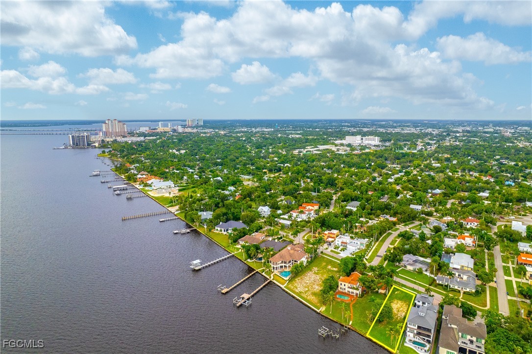 2904 Valencia Way Fort Myers, FL 33901 - Photo 13 of 14 a view of a city
