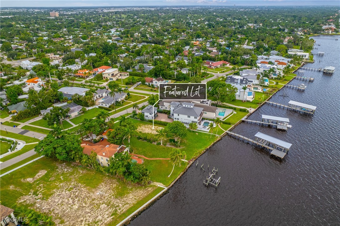 2904 Valencia Way Fort Myers, FL 33901 - Photo 5 of 14 view of a city with lots of residential buildings