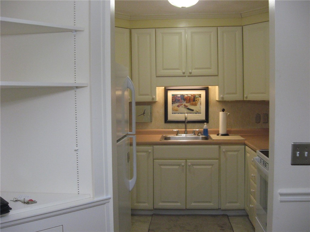 25 School Street, Unit 2S Westerly, RI 02891 - Photo 6 of 30