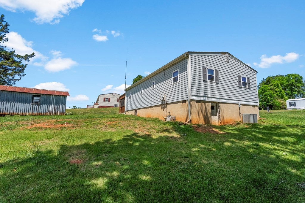 2472 Suburban Road Lynchburg, VA 24501 - Photo 36 of 37 Gallery Image 36