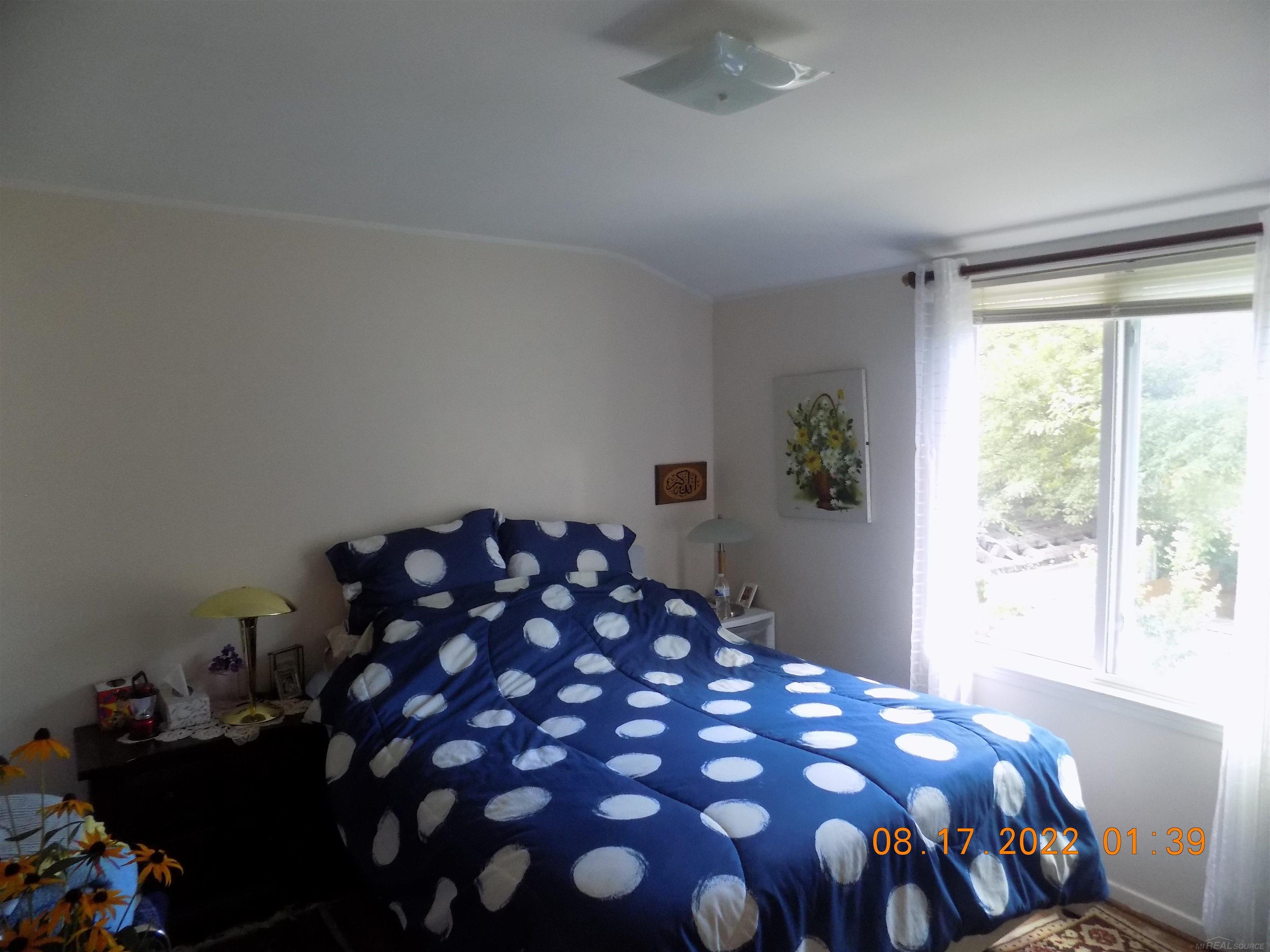 17140 Sioux Street Detroit, MI 48224 - Photo 4 of 19