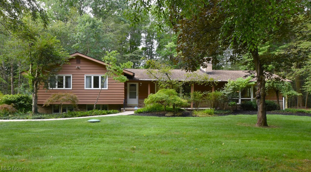 8265 Cloveridge Road Chagrin Falls, OH 44022 - Photo 1 of 35 Gallery Image 1