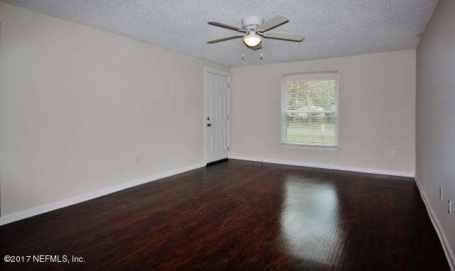 5422 Liston Road Jacksonville, FL 32219 - Photo 2 of 10 2 (640x382)