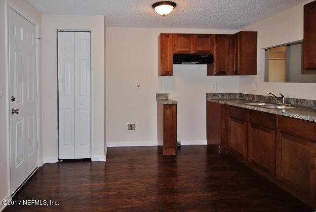5422 Liston Road Jacksonville, FL 32219 - Photo 4 of 10 4 (640x430)