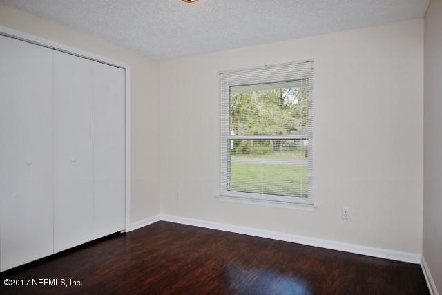 5422 Liston Road Jacksonville, FL 32219 - Photo 6 of 10 6 (640x427)