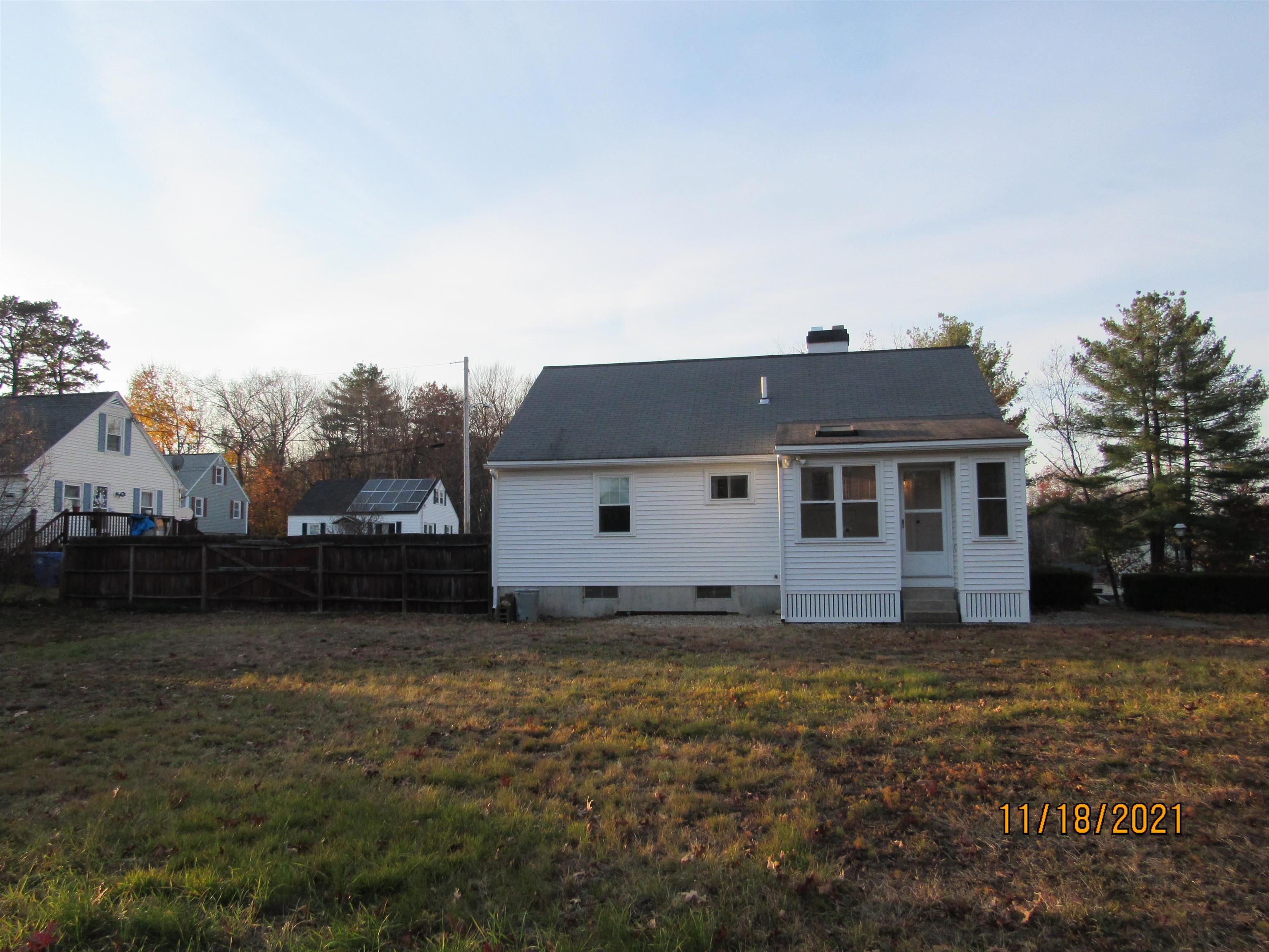 75 Jackson Street Manchester, NH 03102 - Photo 16 of 22