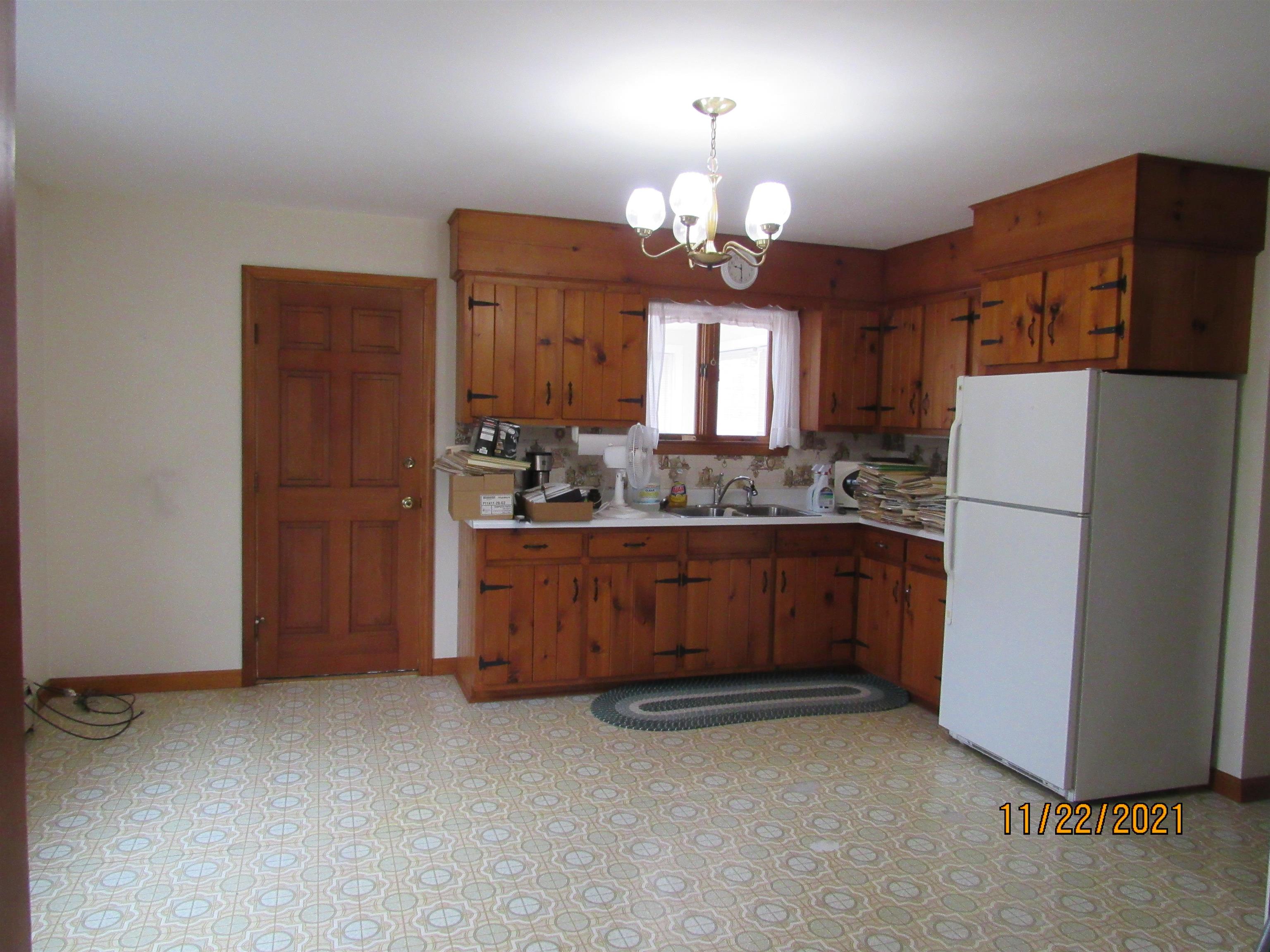 75 Jackson Street Manchester, NH 03102 - Photo 8 of 22