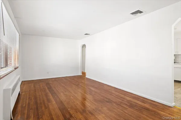 $719,000 | 119 South 6th Street, Bethpage, NY 11714
