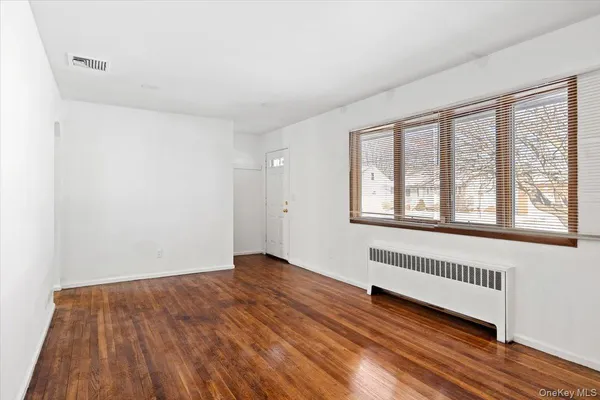 $719,000 | 119 South 6th Street, Bethpage, NY 11714
