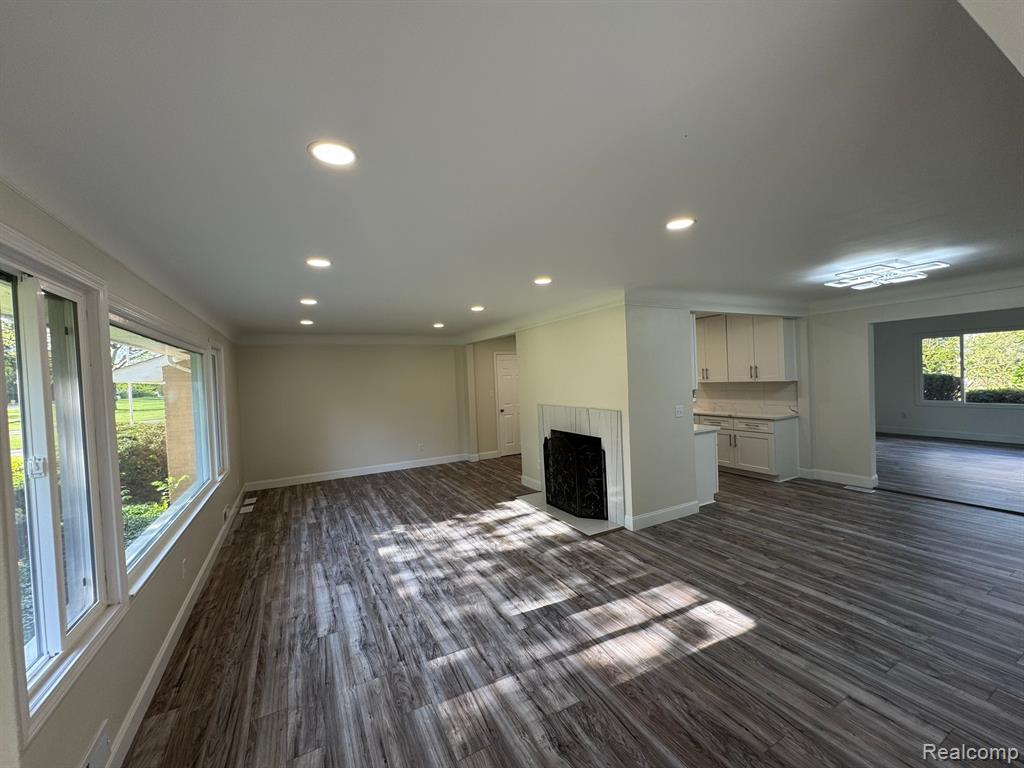 28670 Inkster Road Southfield, MI 48034 - Photo 13 of 34