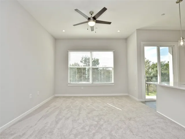 $2,300 | 12001 Vista Parke Drive, Unit 903, Austin, TX 78726