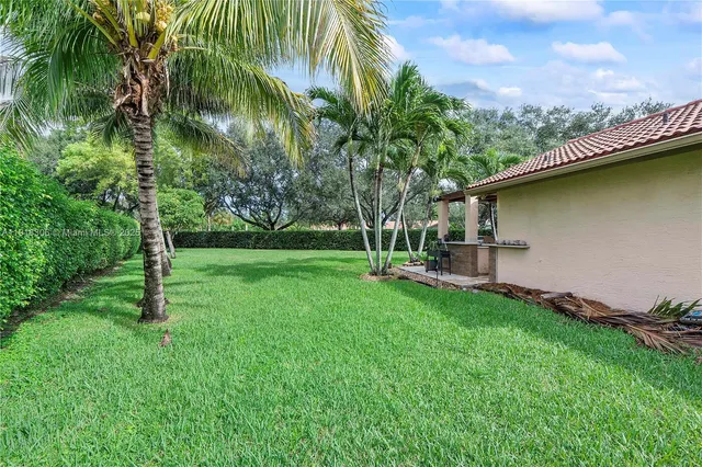 $6,000 | 8931 Northwest 55th Place, Coral Springs, FL 33067