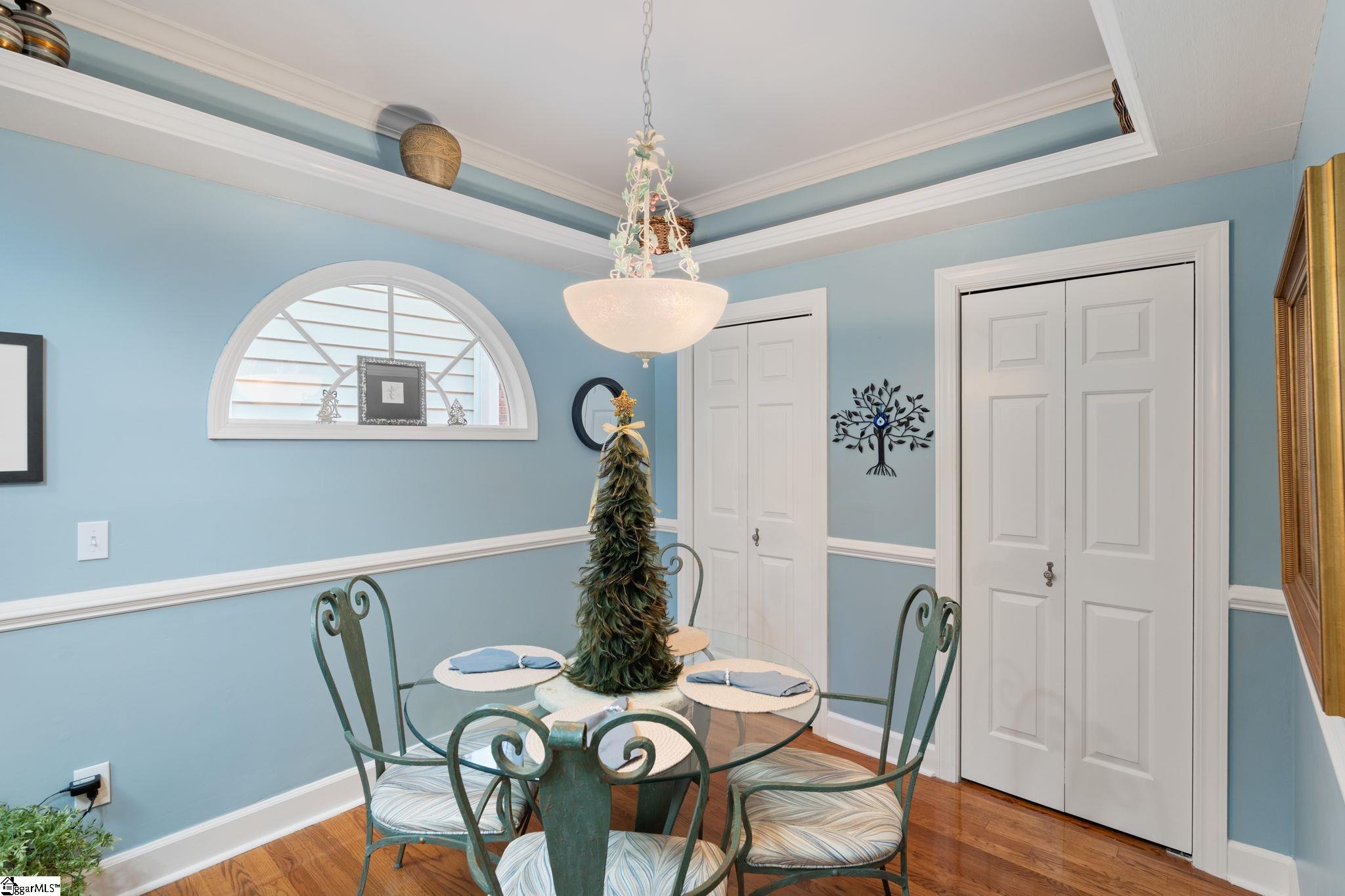 310 Greenview Circle Greenville, SC 29609 - Photo 16 of 43