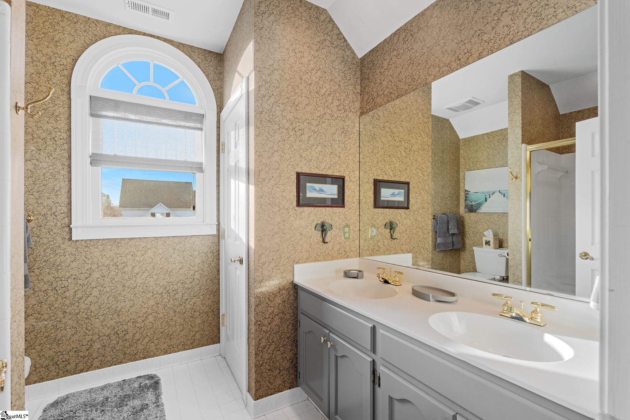 310 Greenview Circle Greenville, SC 29609 - Photo 28 of 43