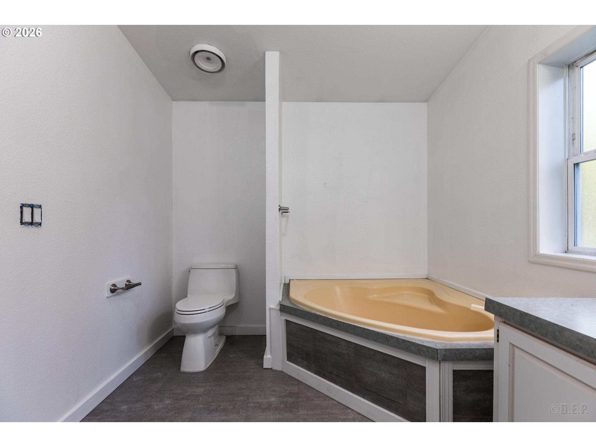 32580 Tide Creek Road Deer Island, OR 97054 - Photo 13 of 32 Bathroom, Attached