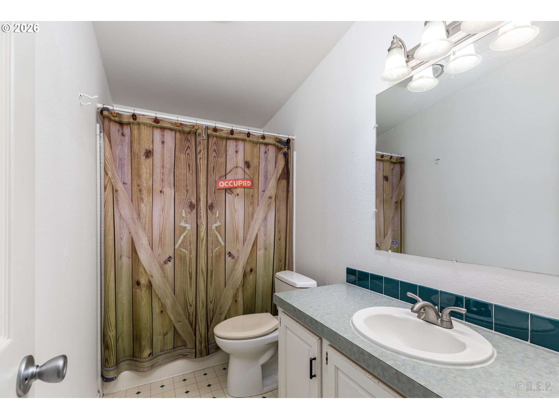 32580 Tide Creek Road Deer Island, OR 97054 - Photo 15 of 32 Bathroom